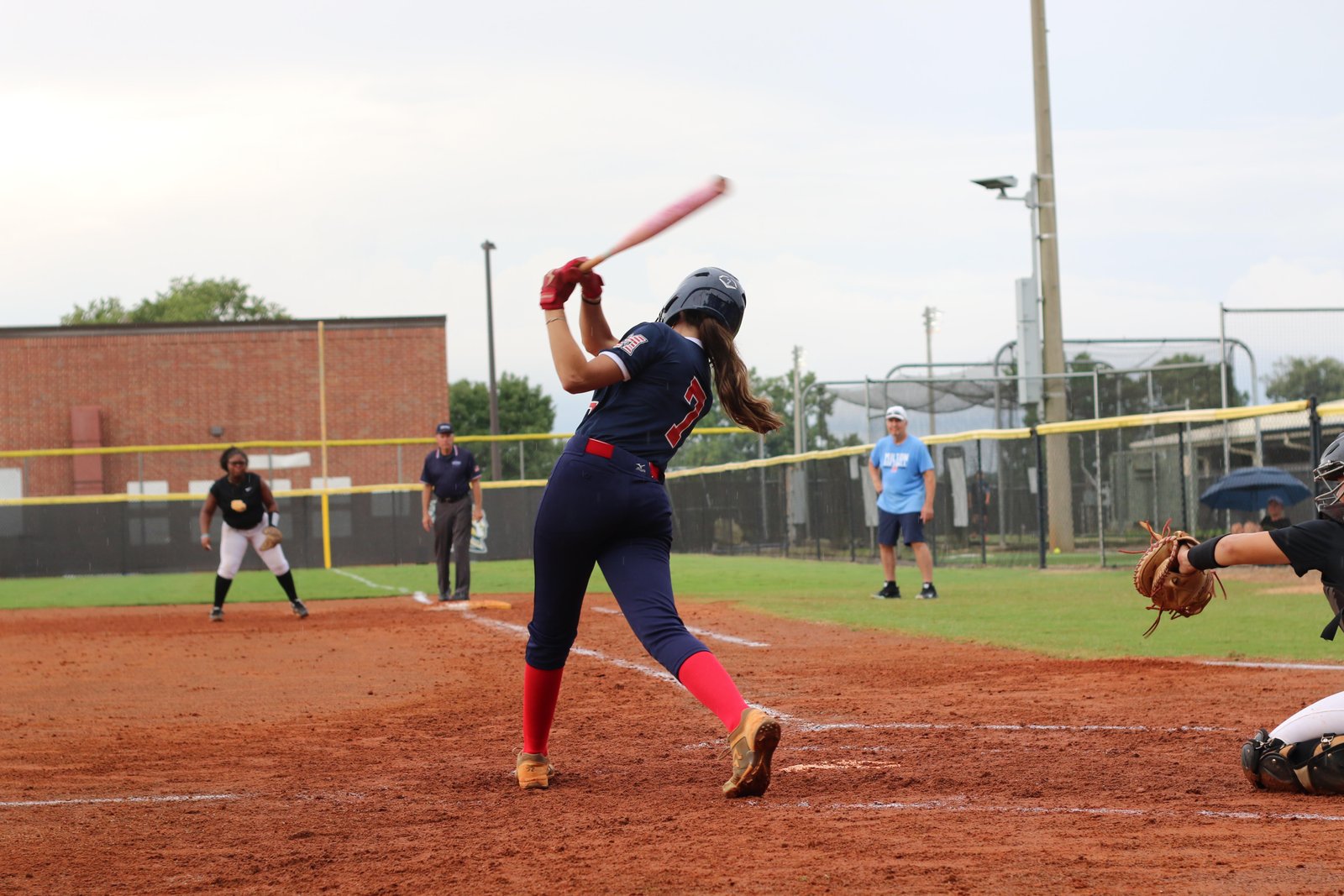 Travel Softball Parent Guide: Supporting Without Overstepping